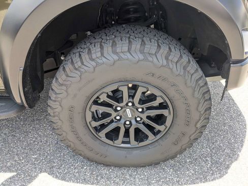 Used 2025 Ford F150 Raptor AWD/4WD image 11