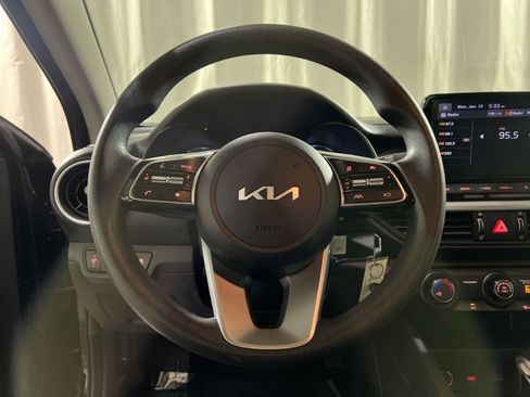 Used 2023 Kia Forte LXS image 20