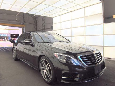 Used 2015 Mercedes-Benz S 550 4MATIC Sedan image 3