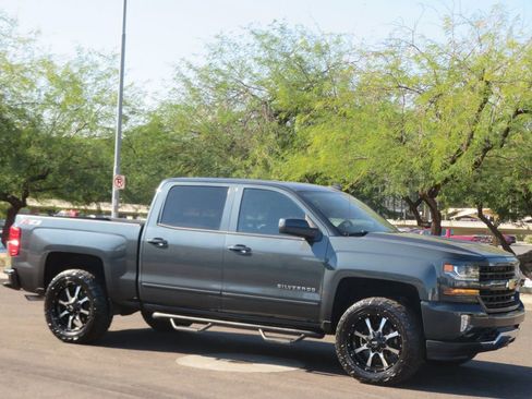 Used 2018 Chevrolet Silverado 1500 LT w/ All Star Edition image 4