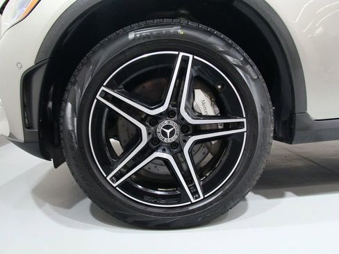 Certified 2020 Mercedes-Benz GLC 300 4MATIC image 17