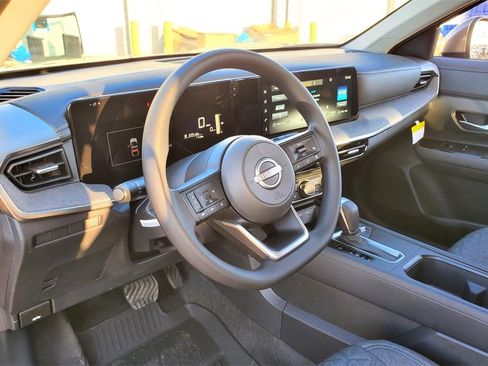 New 2025 Nissan Kicks SV w/ Charging Package image 6