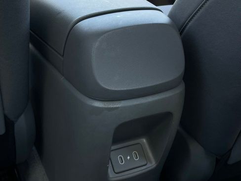 Used 2025 Hyundai Elantra Sport FWD image 23