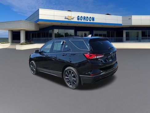 Used 2023 Chevrolet Equinox RS FWD image 3