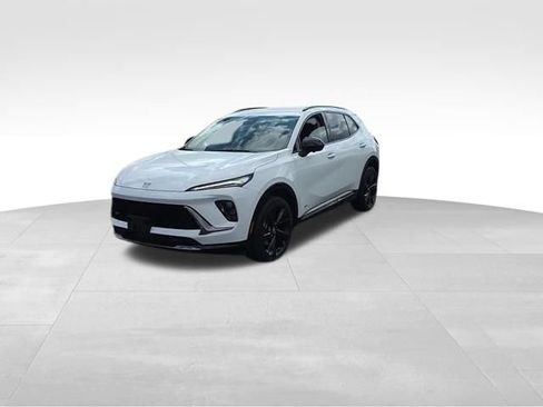 Used 2025 Buick Envision Sport Touring AWD/4WD image 3