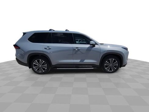 Used 2026 Toyota Grand Highlander AWD Hybrid image 9