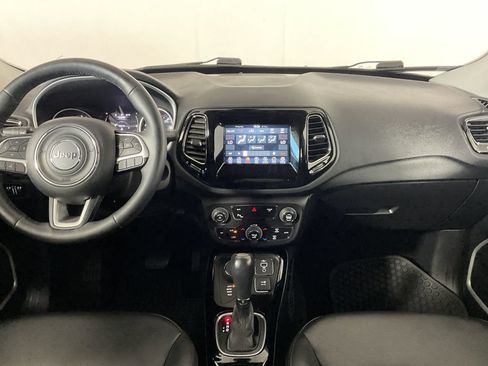 Used 2019 Jeep Compass Latitude AWD/4WD image 15