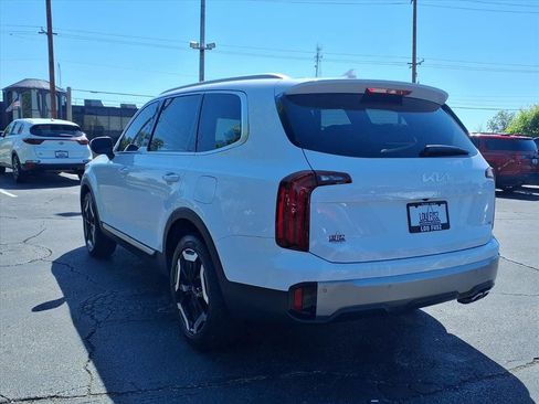 Used 2025 Kia Telluride S AWD/4WD image 2