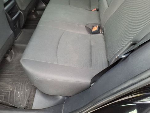 Used 2021 Toyota RAV4 LE AWD/4WD image 23