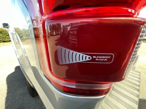 Used 2016 Ford F150 Lariat w/ Equipment Group 501A Mid image 29