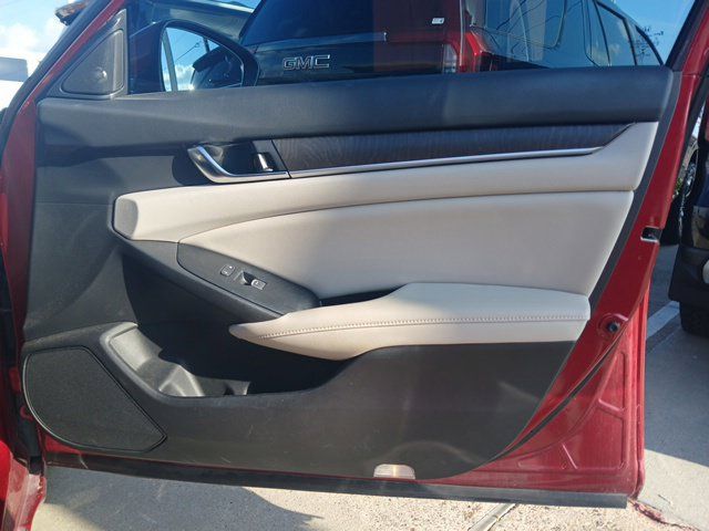 Used 2022 Honda Accord Touring image 15