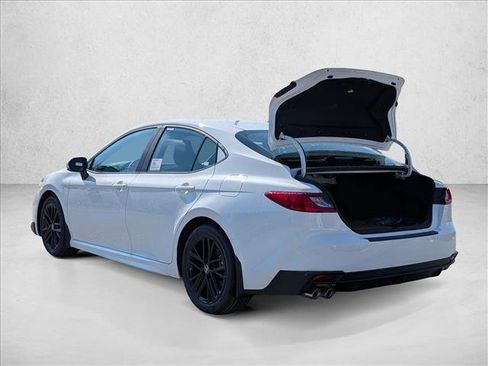 New 2026 Toyota Camry SE image 9