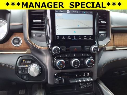 Used 2022 RAM 1500 Limited w/ Body Color Bumper Group AWD/4WD image 14