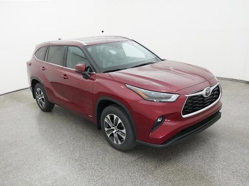 New 2026 Toyota Highlander XLE image 42