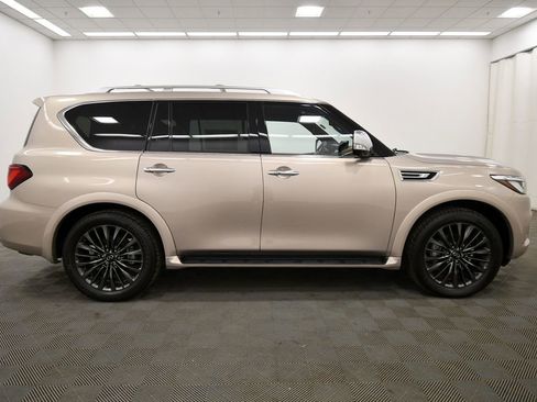 Used 2024 INFINITI QX80 Sensory w/ Cargo Package AWD/4WD image 9