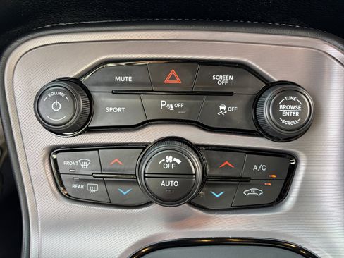 Used 2023 Dodge Challenger R/T w/ Blacktop Package image 30