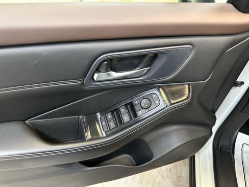 Certified 2023 Nissan Rogue SV w/ SV Premium B Package AWD/4WD image 26