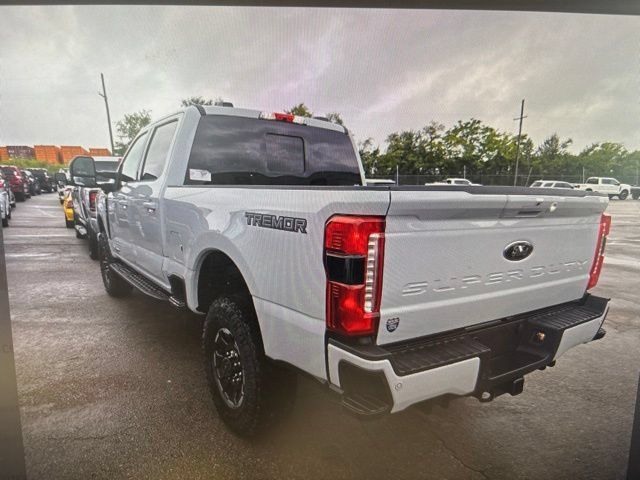 Used 2026 Ford F350 Lariat w/ Tremor Off-Road Package AWD/4WD image 3