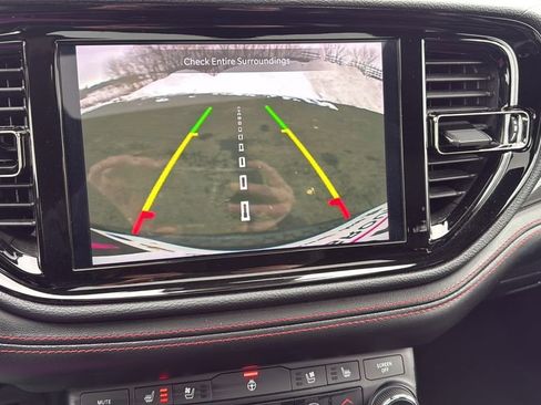 Used 2023 Dodge Durango GT image 30