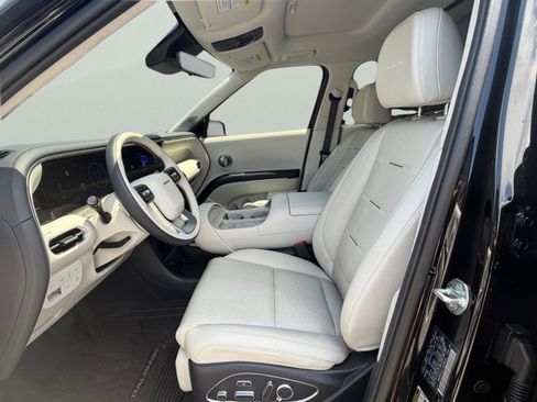 Used 2026 Hyundai Palisade Calligraphy FWD image 13