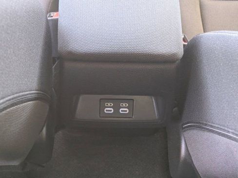 Used 2025 Toyota Corolla LE image 15