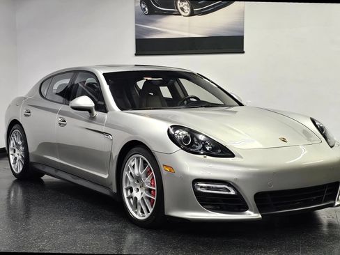 Used 2013 Porsche Panamera GTS AWD/4WD image 2