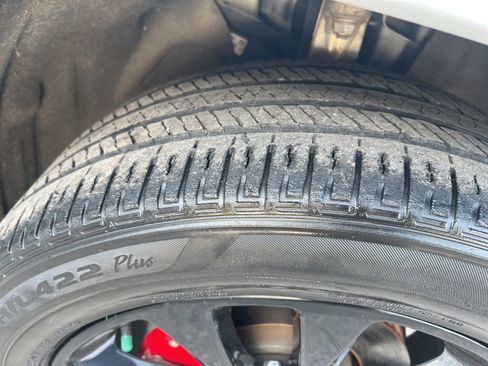 Used 2018 Jeep Grand Cherokee Altitude AWD/4WD image 40