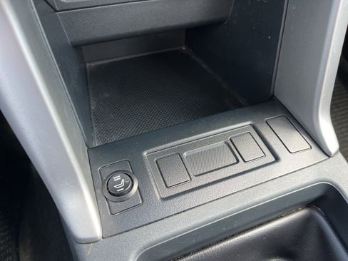 Used 2018 Subaru Forester 2.5i image 18