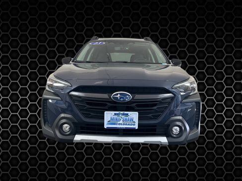 Used 2023 Subaru Outback Limited image 2
