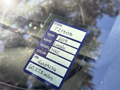 Used 2019 Lincoln MKC Reserve w/ MKC Climate Package image 7