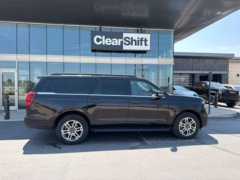 Used 2025 Ford Expedition Max Active AWD/4WD image 7