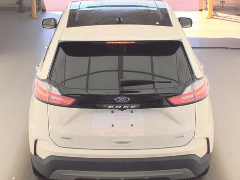 Used 2023 Ford Edge SEL w/ Convenience Package AWD/4WD image 4