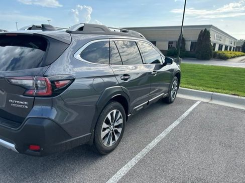 Used 2023 Subaru Outback Touring XT AWD/4WD image 5