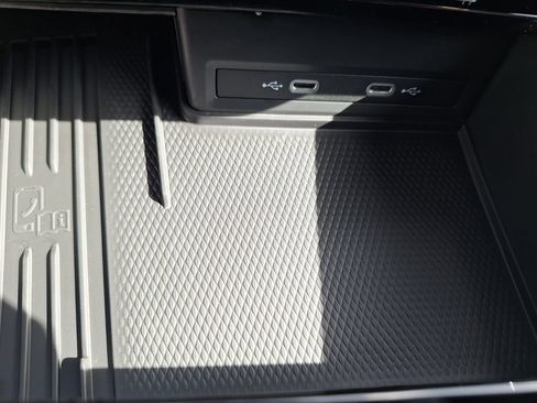 New 2026 Volkswagen Atlas Cross Sport SEL Premium R-Line image 17