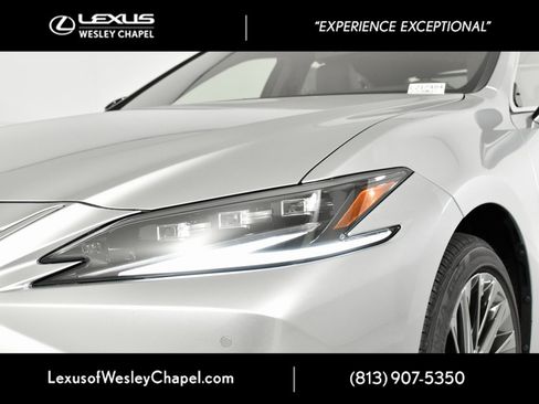 New 2025 Lexus ES 350 Ultra Luxury image 5