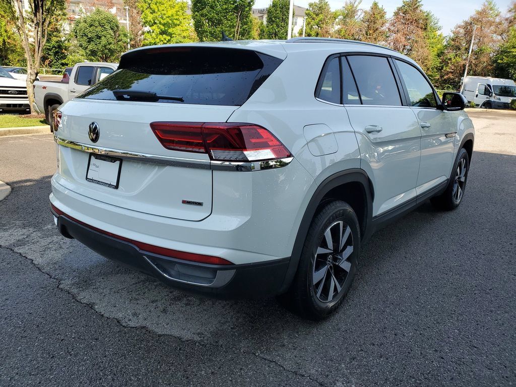 Used 2021 Volkswagen Atlas Cross Sport SE AWD/4WD image 4