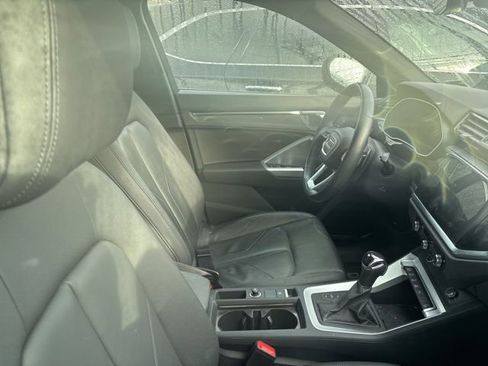 Certified 2023 Audi Q3 2.0T Premium w/ Convenience Package image 10