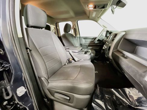 Used 2019 RAM 1500 Express AWD/4WD image 23