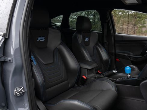 Used 2016 Ford Focus RS image 41