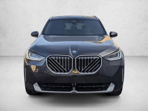 Certified 2025 BMW X3 xDrive30i w/ Convenience Package image 2