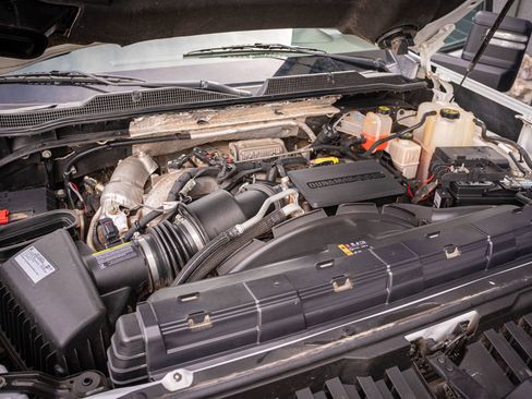 Used 2020 Chevrolet Silverado 3500 LT image 35