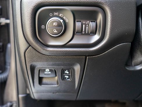 Used 2021 RAM 1500 Laramie image 17