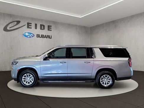 Used 2024 Chevrolet Suburban LT image 9