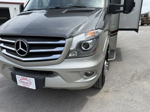 Used 2018 Mercedes-Benz Sprinter 3500 image 39