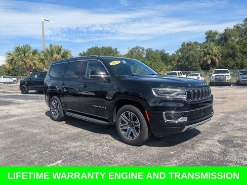 Used 2024 Jeep Wagoneer Series II w/ Flexible Seating Group RWD image 3