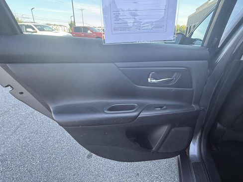 Used 2016 Nissan Altima 2.5 S w/ Power Driver Seat Package FWD image 17