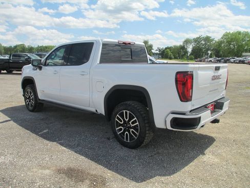 New 2026 GMC Sierra 1500 AT4 w/ AT4 Premium Package AWD/4WD image 10