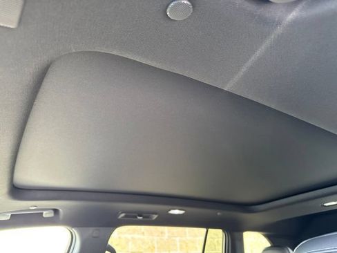 New 2026 GMC Acadia Elevation w/ Elevation Premium Package FWD image 19