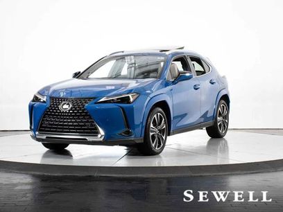 Certified 2025 Lexus UX 300h FWD w/ Accessory Package (Z1)