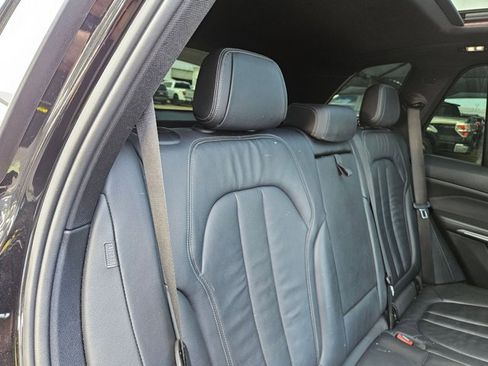 Used 2019 BMW X5 xDrive40i w/ Convenience Package AWD/4WD image 16